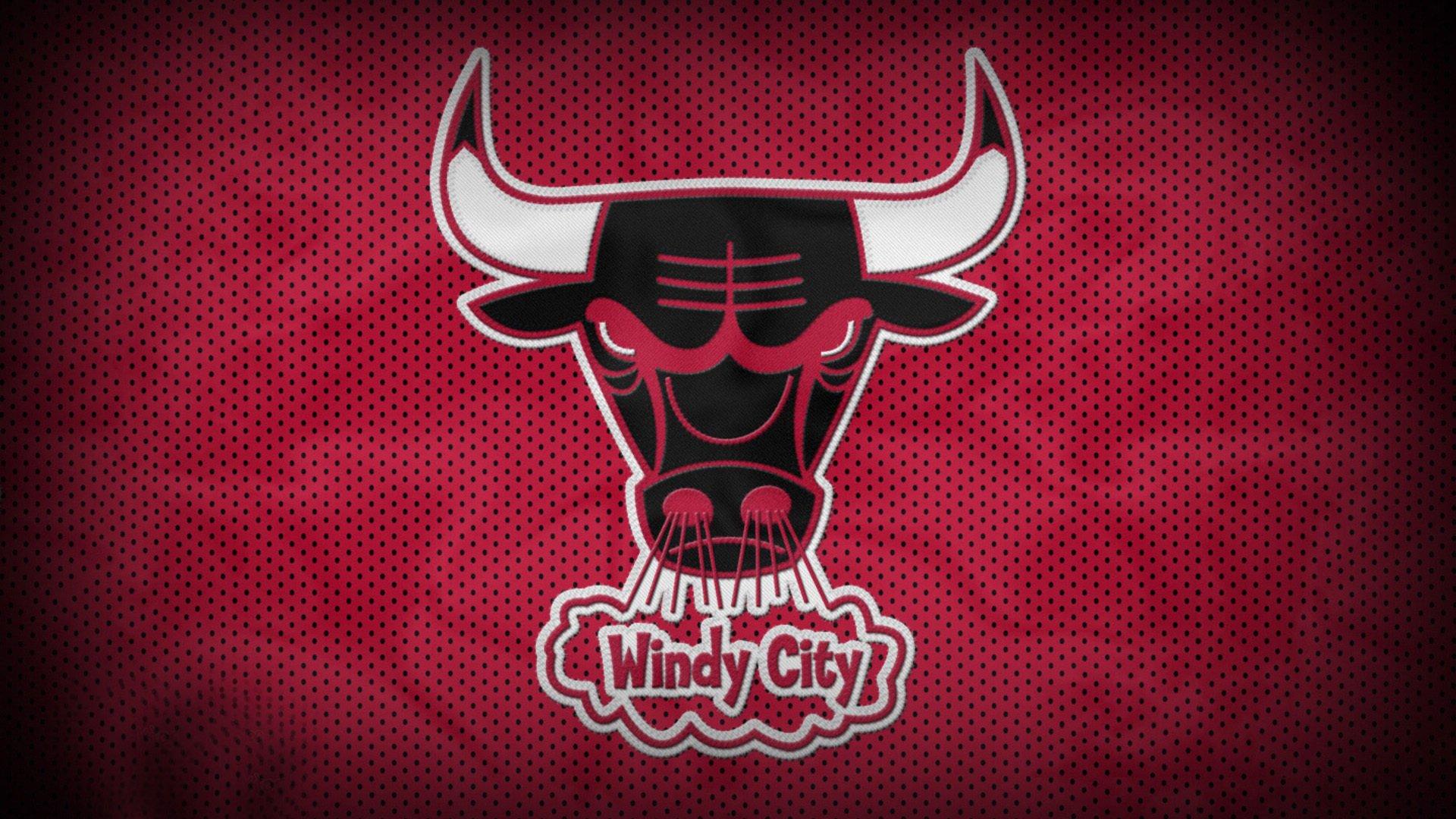 冰球联赛激战正酣,豪门对决引爆赛场,新秀表现抢眼